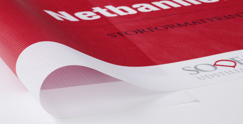 Mesh banner